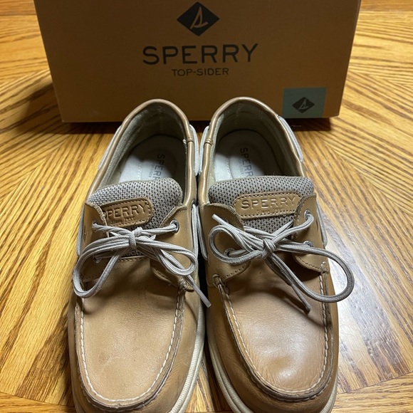 Sperry - Picture 2 of 6